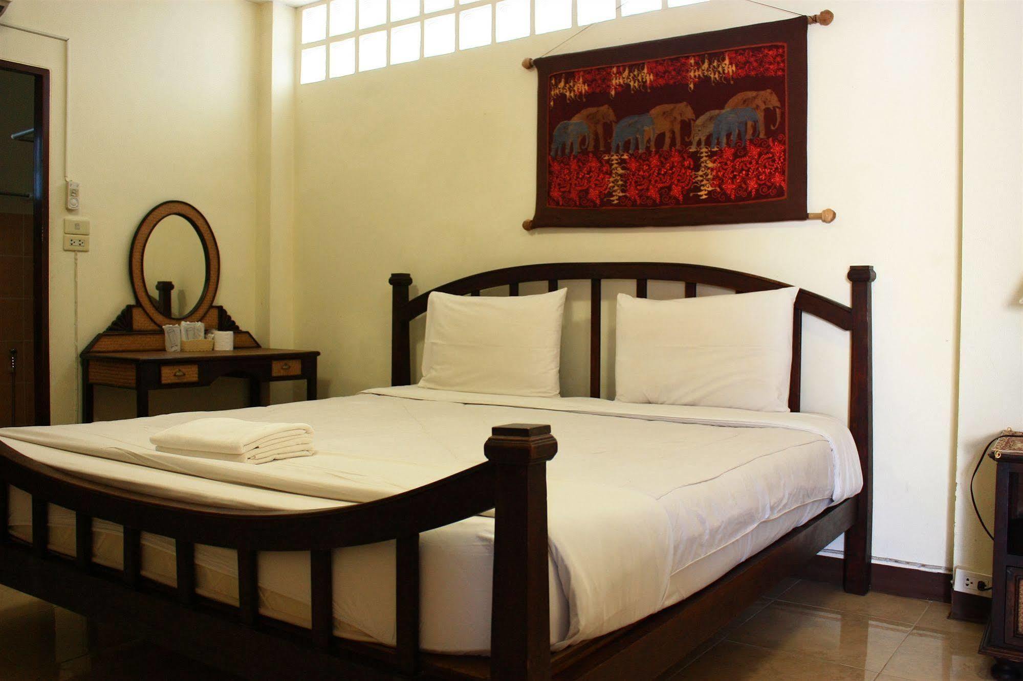 โรงแรมตีฆ้อง - Tri Gong Hotel Chiang Mai Exterior foto